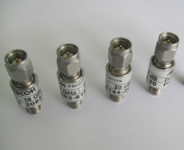 2082-6172-06   射频微波同轴固定衰减器