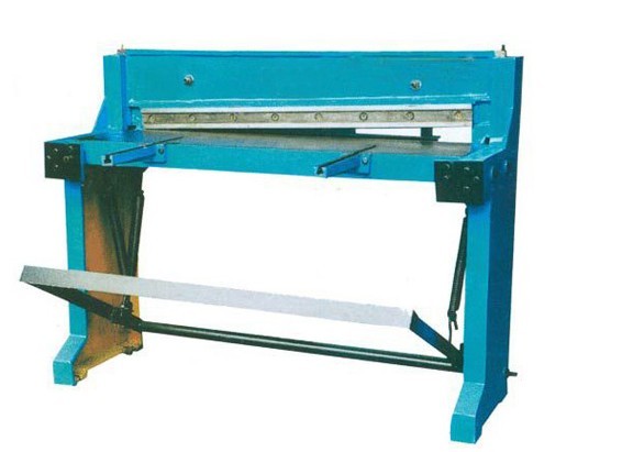 东莞剪板机厂家，q11J-1/1300脚踏剪板机，东山剪板机