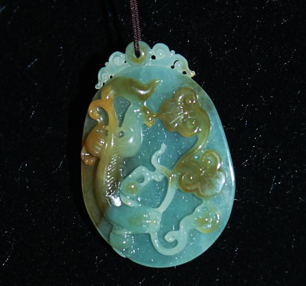 翡翠今非昔比挂件,奢侈品寄卖