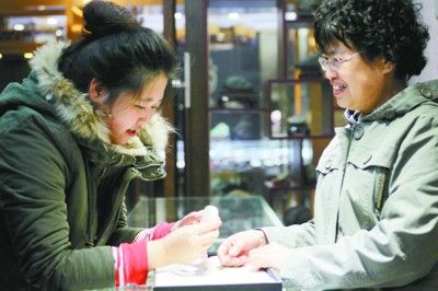 上海寄卖行，如何把握翡翠的心动价格